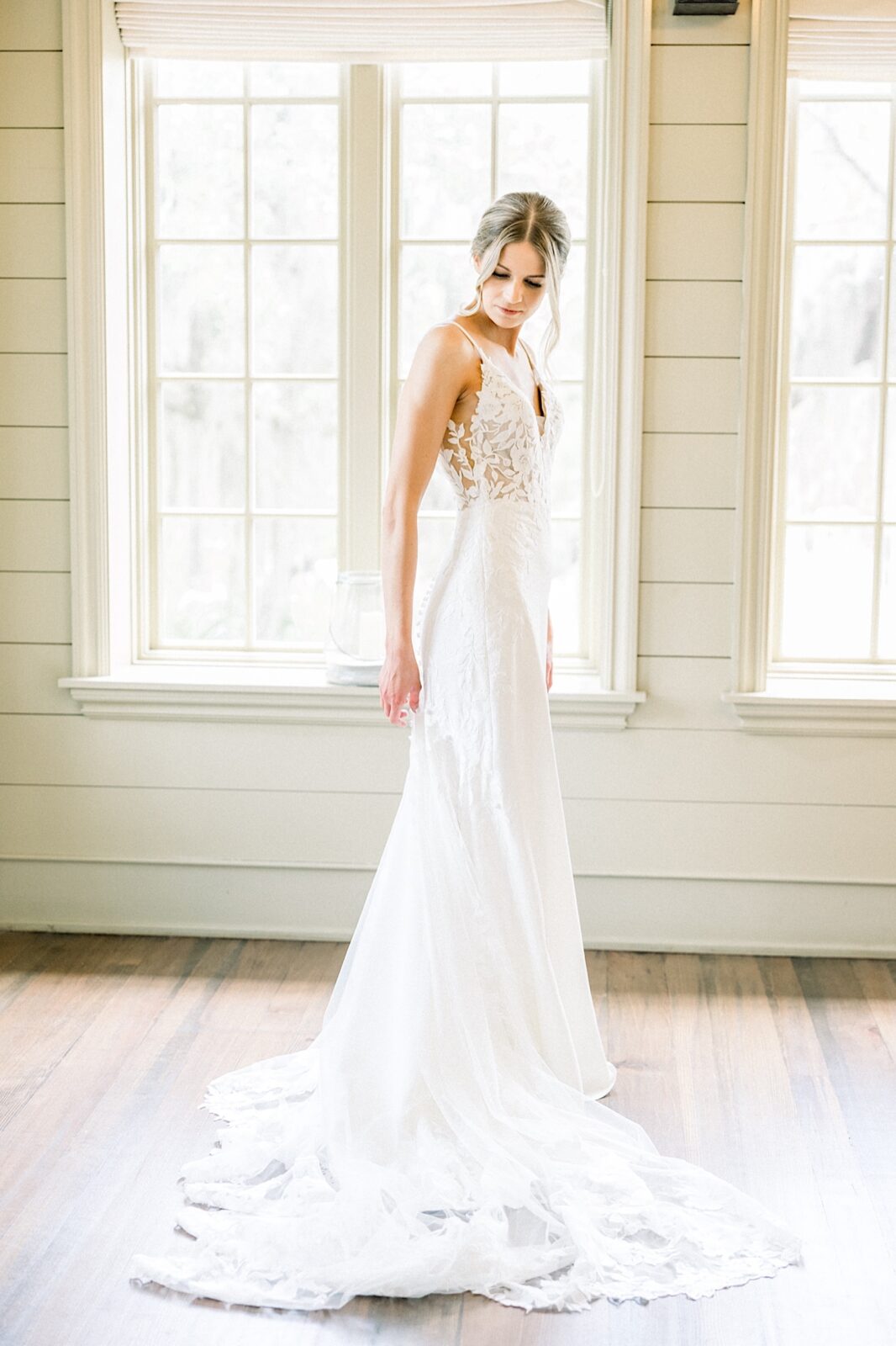 Bride at Oyster Bay Yacht Club 